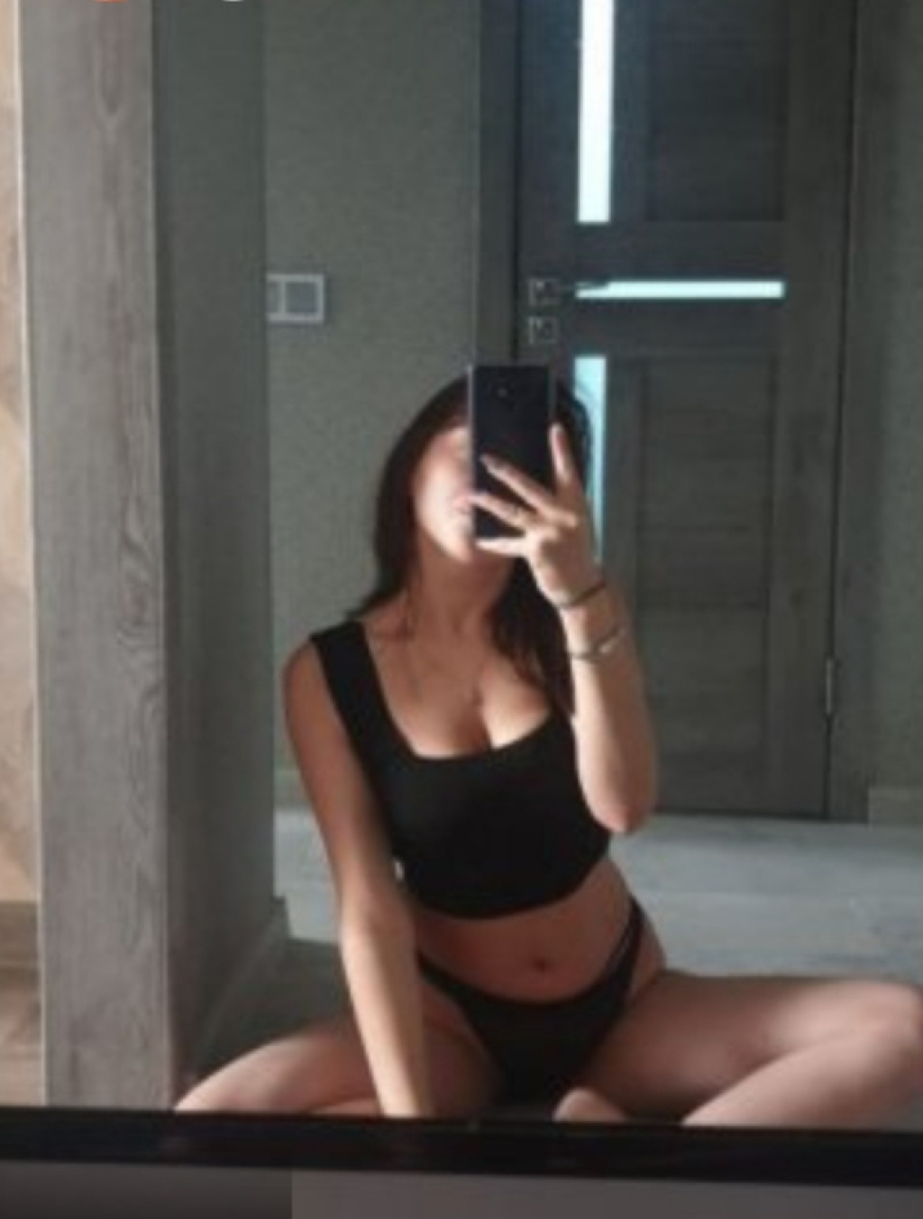 Дина: проститутки индивидуалки в Омске