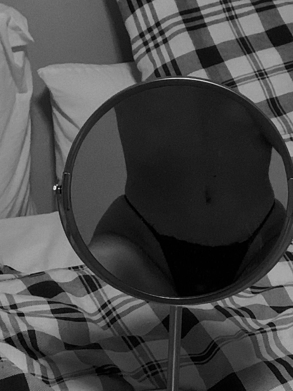 милана: проститутки индивидуалки в Омске