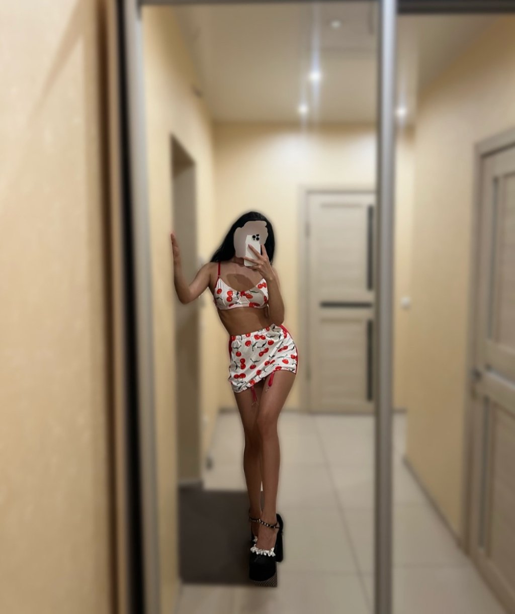 Элина: проститутки индивидуалки в Омске