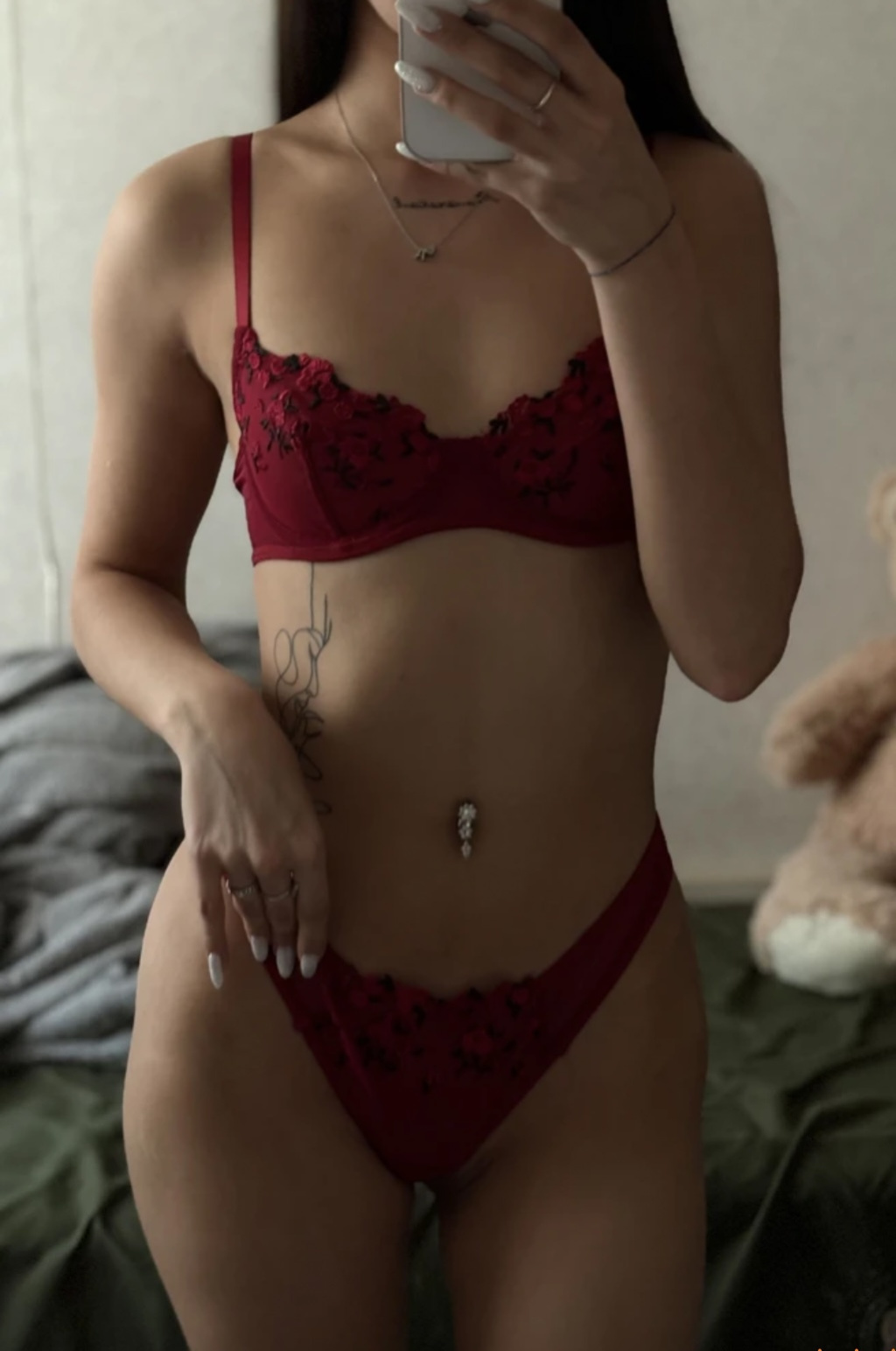 Яна : проститутки индивидуалки в Омске