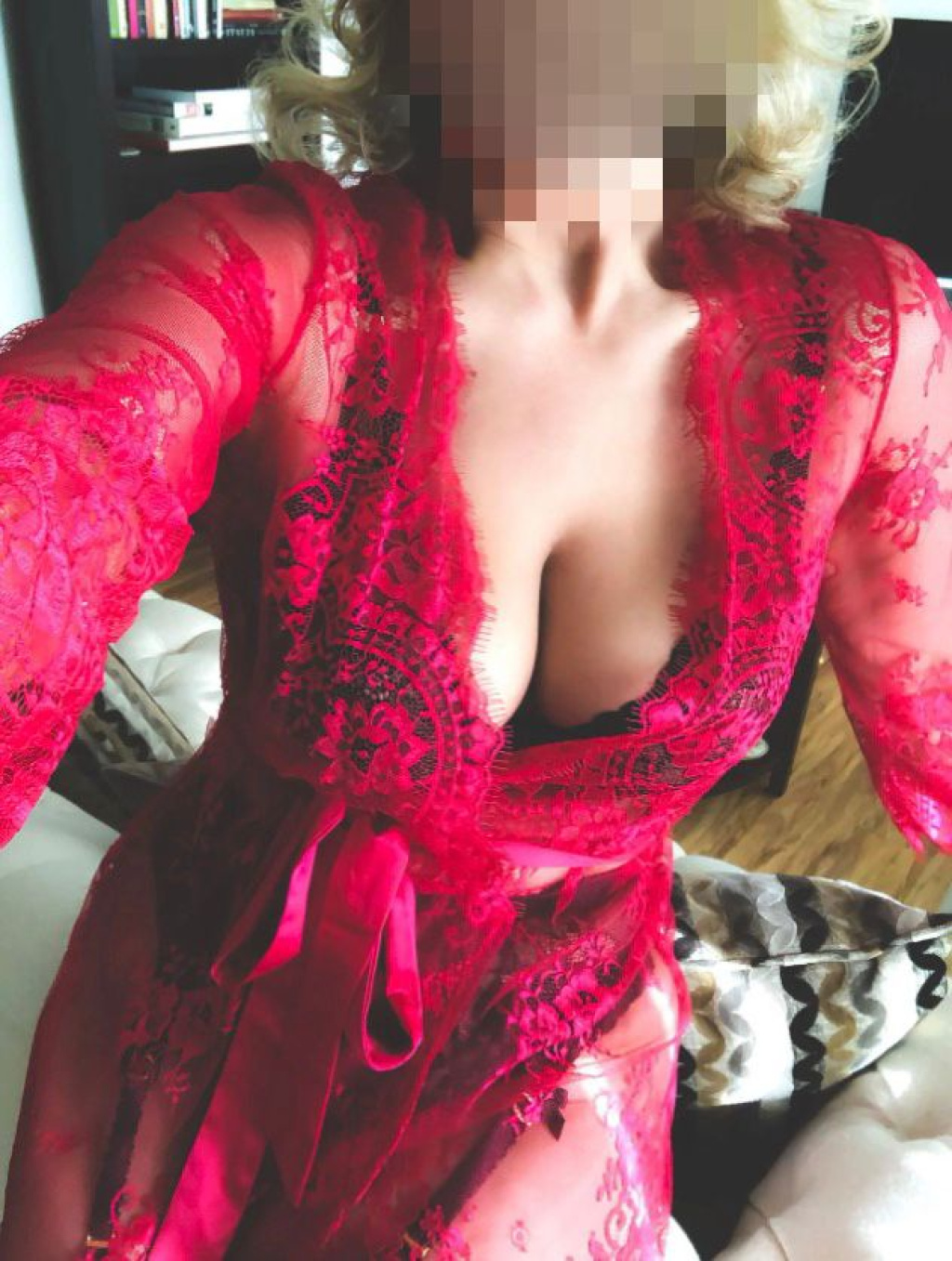 Ирина и Ольга: проститутки индивидуалки в Омске